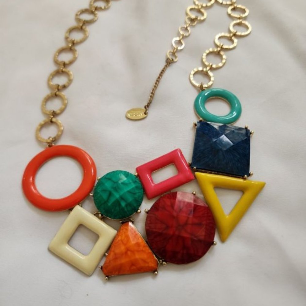 AMRITA SINGH GEOMETRIC SHAPE NECKLACE WITH GOLD LINK CHAIN